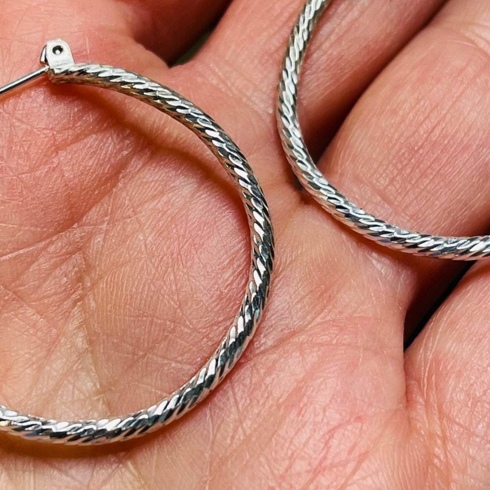 Artisan Sterling Silver Diamond Cut Hoop Earrings Snap Closures - Picture 2 of 4